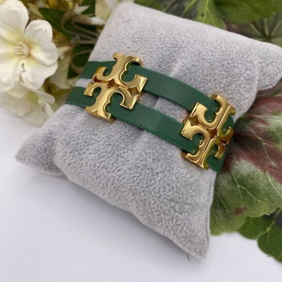 New Tory Burch Gold T Green Leather Magnetic Bracelet, Comes With Dust Bag - Picture 3 of 10